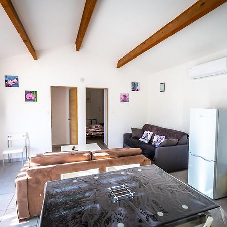 Residence Mari Folelli ภายนอก รูปภาพ