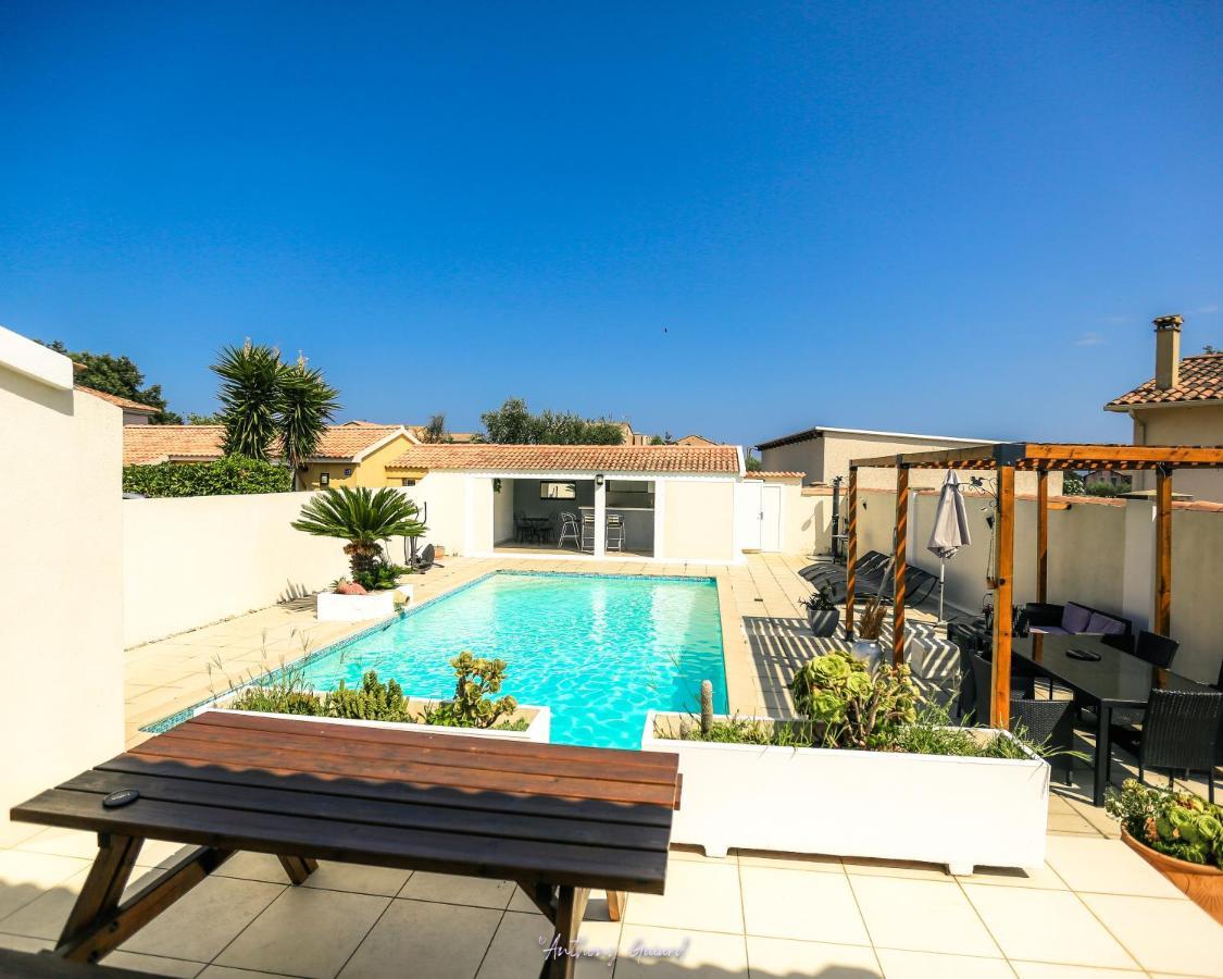 Residence Mari Folelli ภายนอก รูปภาพ
