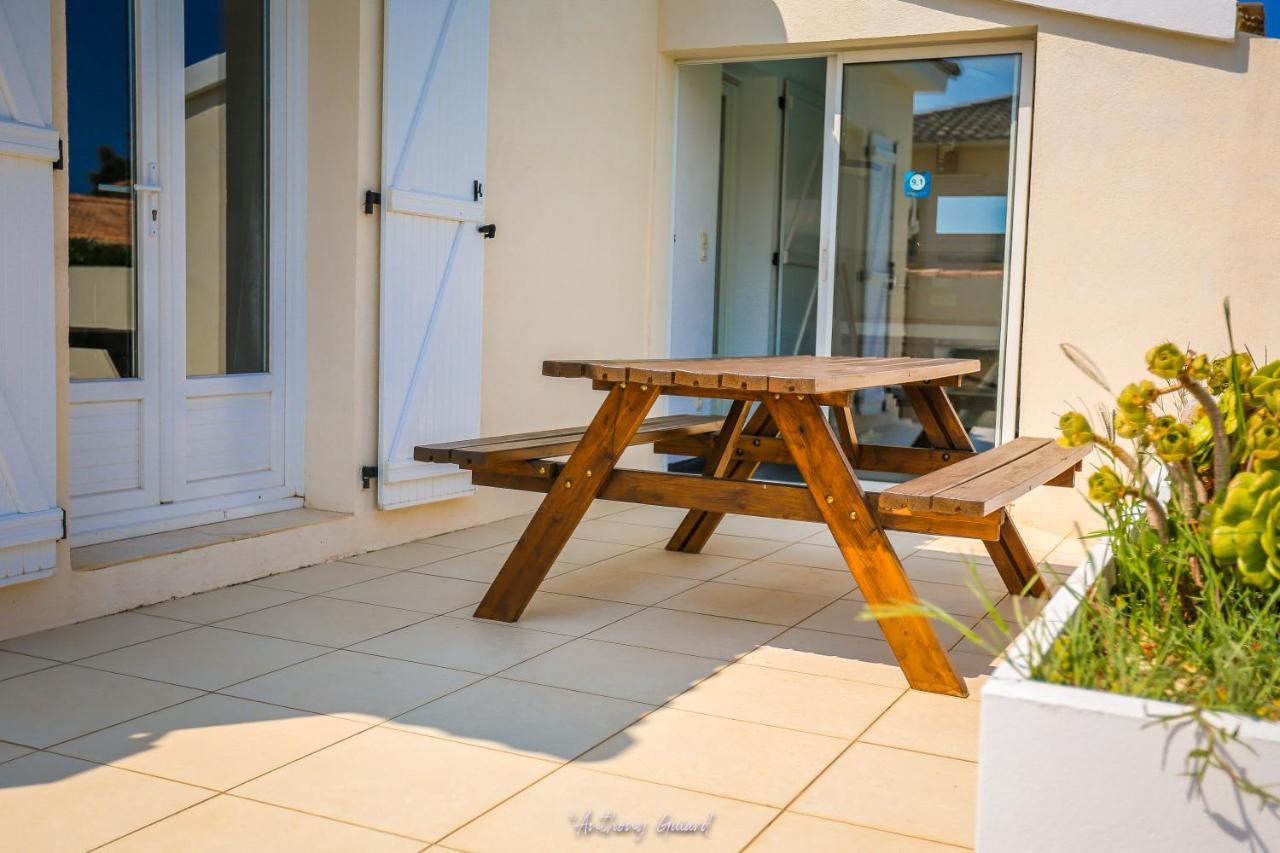 Residence Mari Folelli ภายนอก รูปภาพ