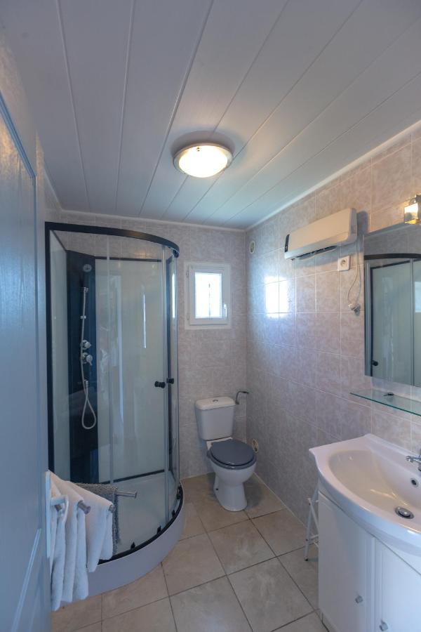 Residence Mari Folelli ภายนอก รูปภาพ